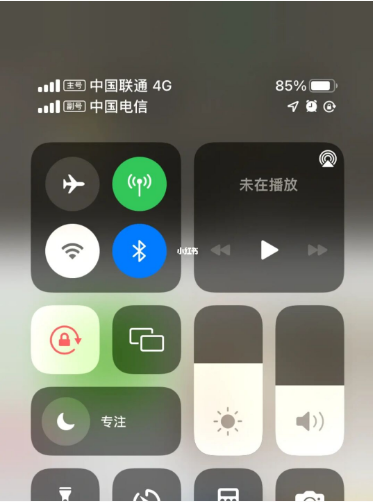 东昌府苹果手机维修分享iPhone双卡信号解决办法 
