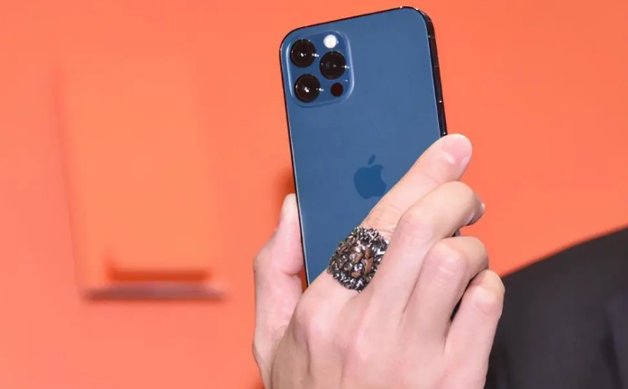 东昌府苹果手机维修分享iPhone12系列重启方法教程 
